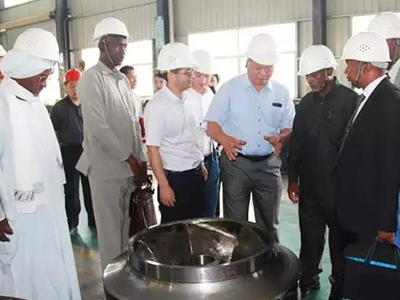 蘇丹共和國官員工廠產品驗收
